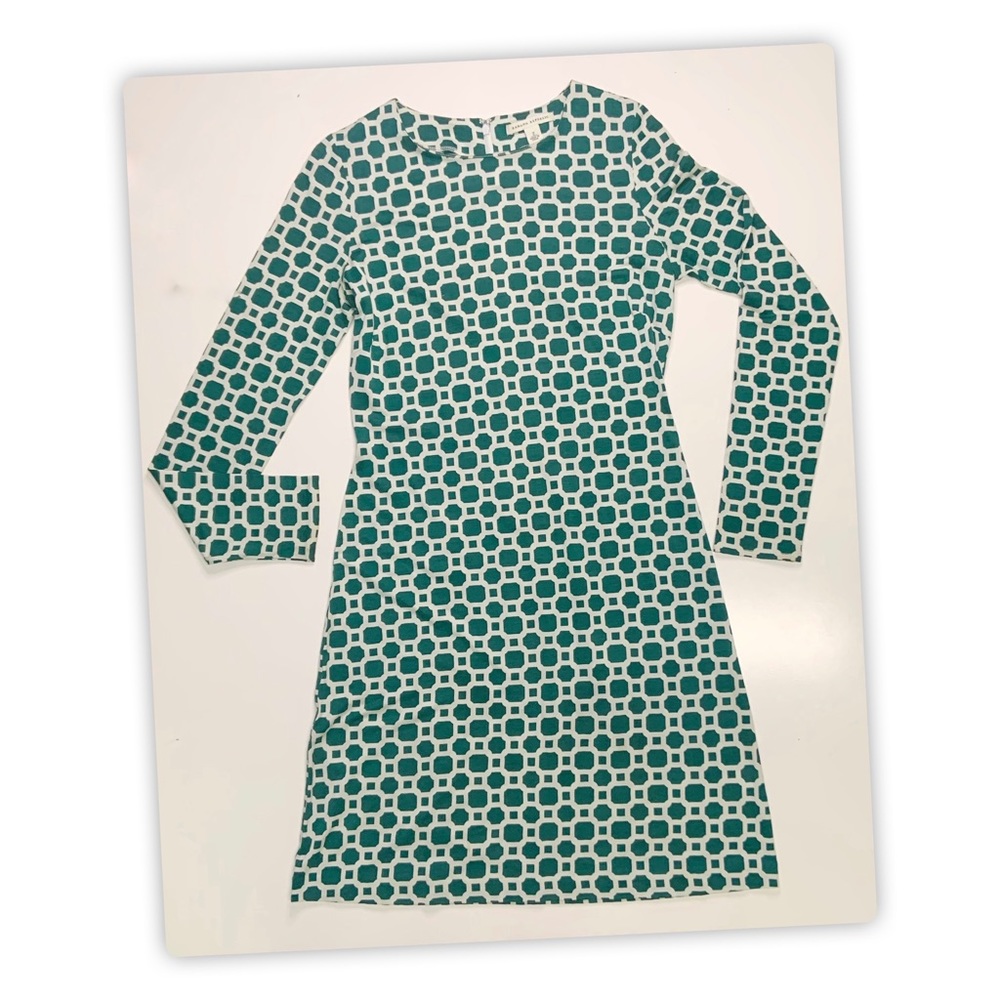 4/$25 Banana Republic Long Sleeve Geometric Green